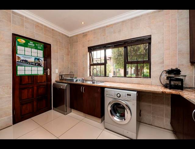 4 BEDROOM HOUSE FOR SALE IN MEYERSDAL